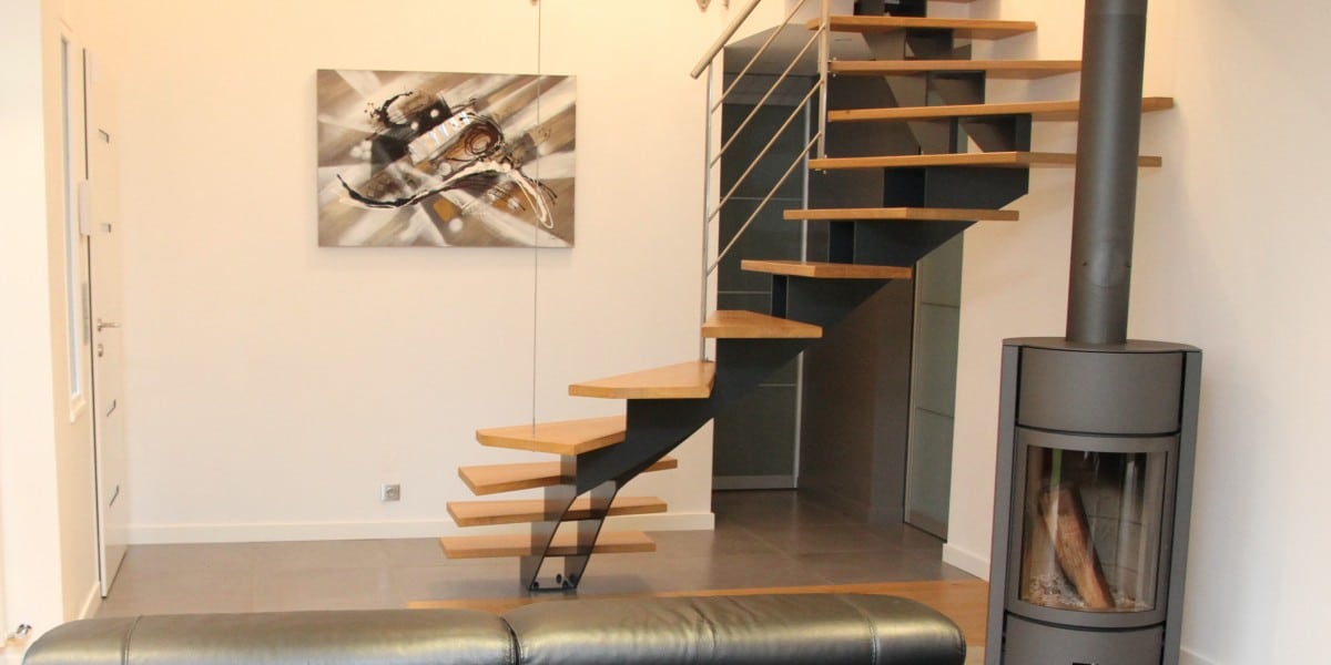 escalier moderne metal et bois