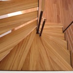 escalier deux quart tournant en bois